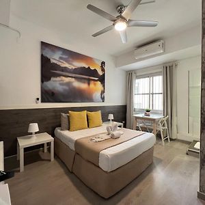 VALENCIA SUITS YOU INN -ADULTS ONLY Remote Check in, Bike&e-scooter Rental